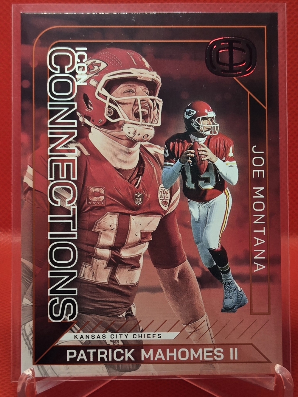Panini Red Patrick Mahomes II Icon Connections Football Card